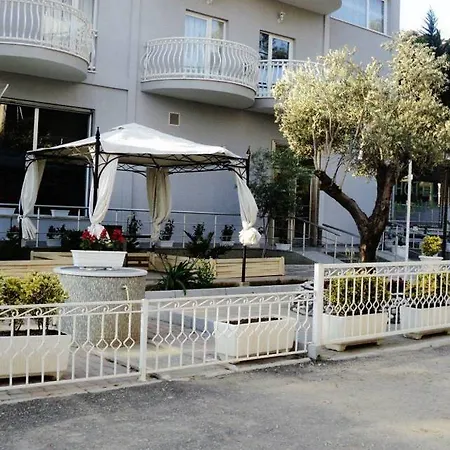 Hotel Marika Golem (Tirana)